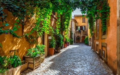 Experts Share Tips About Solo Travel in Italy With JourneyWoman