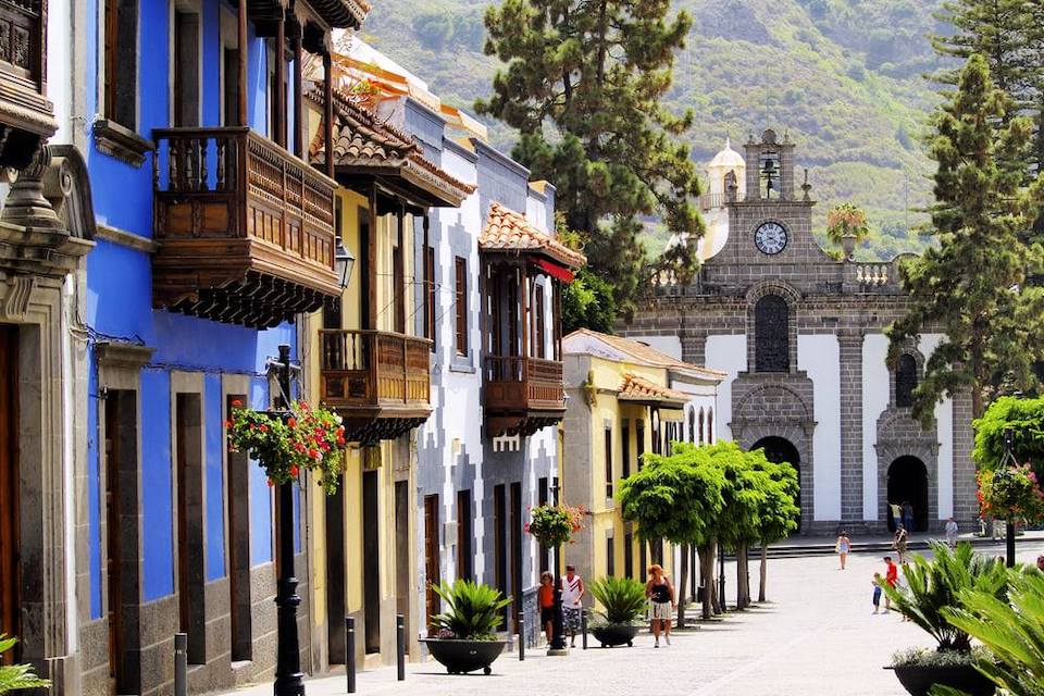 Walking the streets of Gran Canaria, Spain