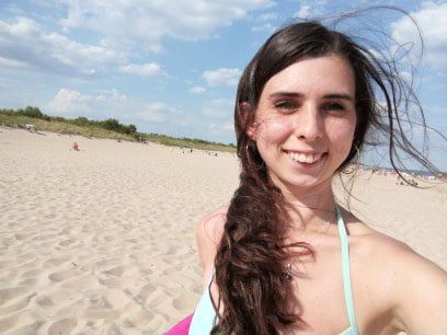 Anna takes a selfie at Stogi Beach