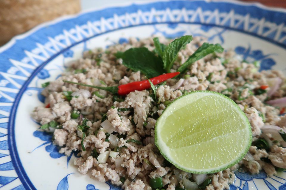 Traditional dish of Laotian cuisine, Laap Gai