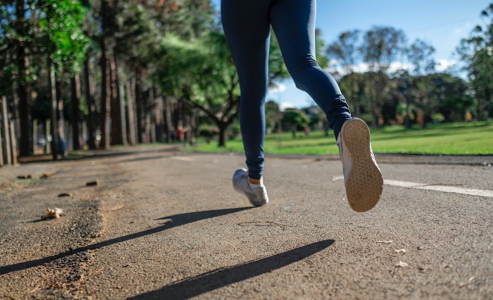 Women's self defense tips - run like hell, like this woman!