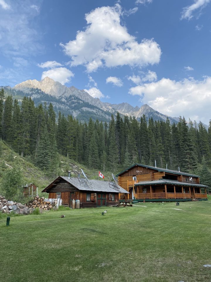 Sundance Lodge Banff Alberta