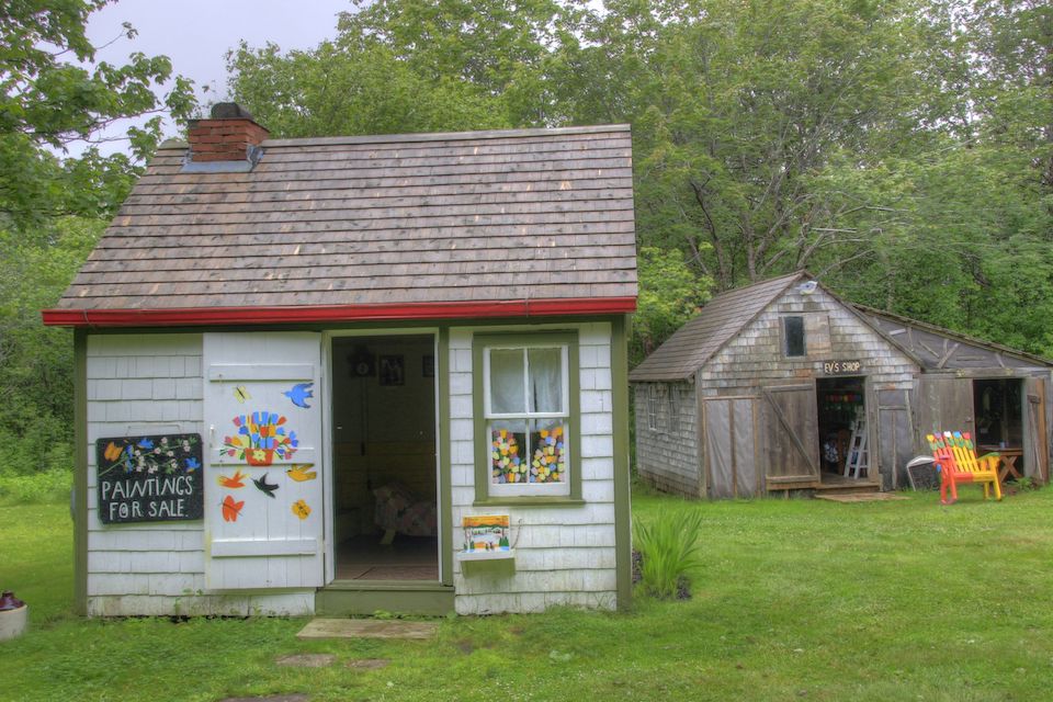 Replica of Maud Lewis house, Seabrook, NS