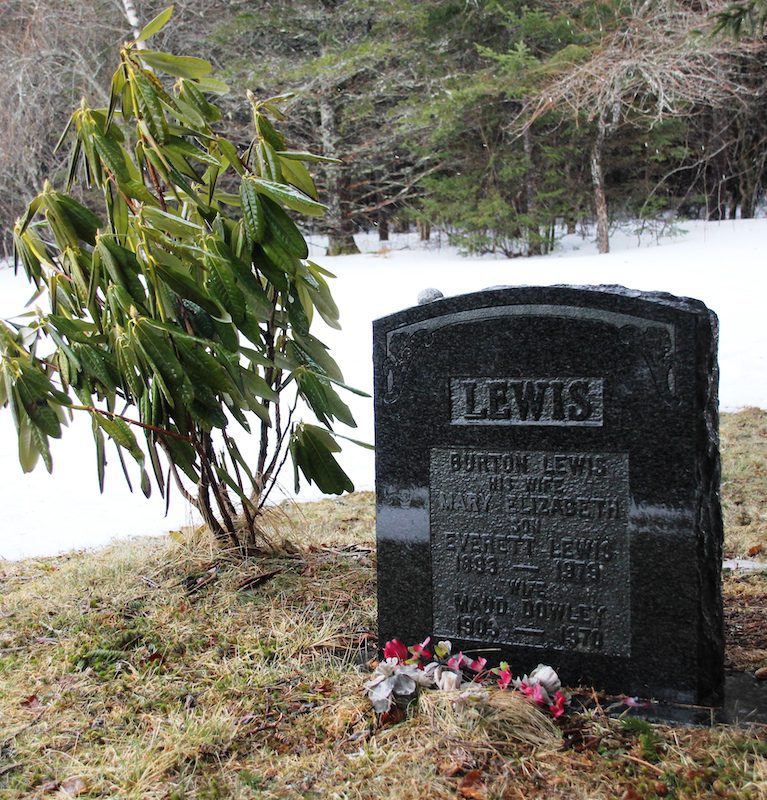 Gravesite of Maud and Everett Lewis, North Range, NS