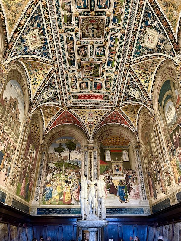 Libreria Piccolomini fresco in Siena Cathedral