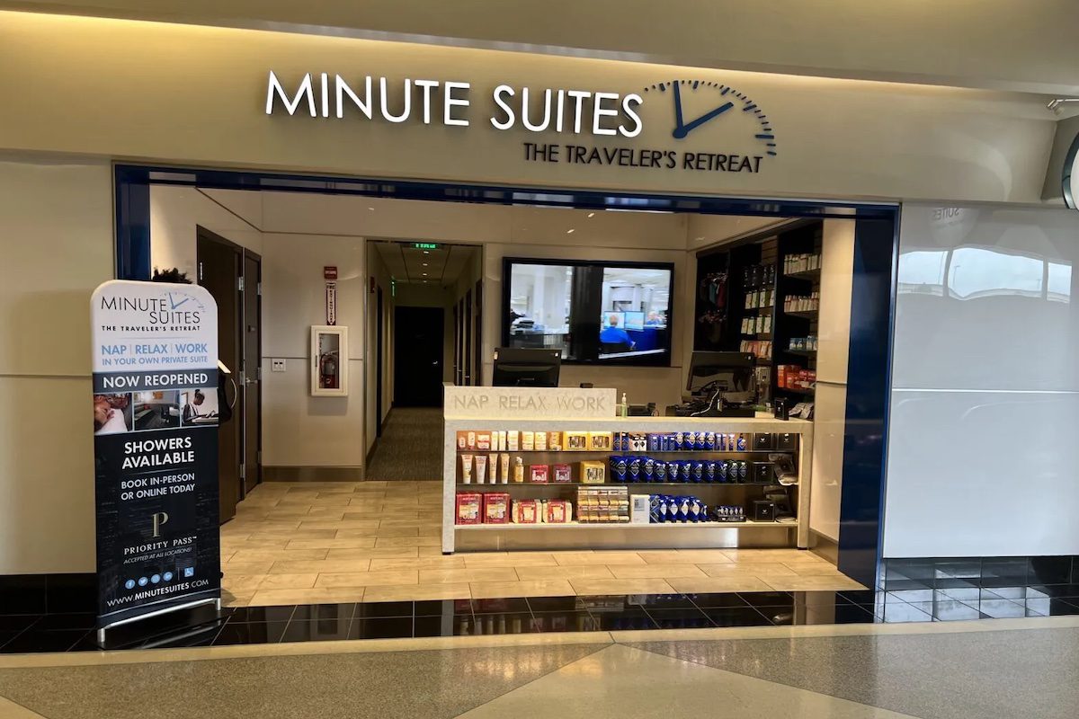 Sleep suite at Philadelphia International Airport by Minute Suites