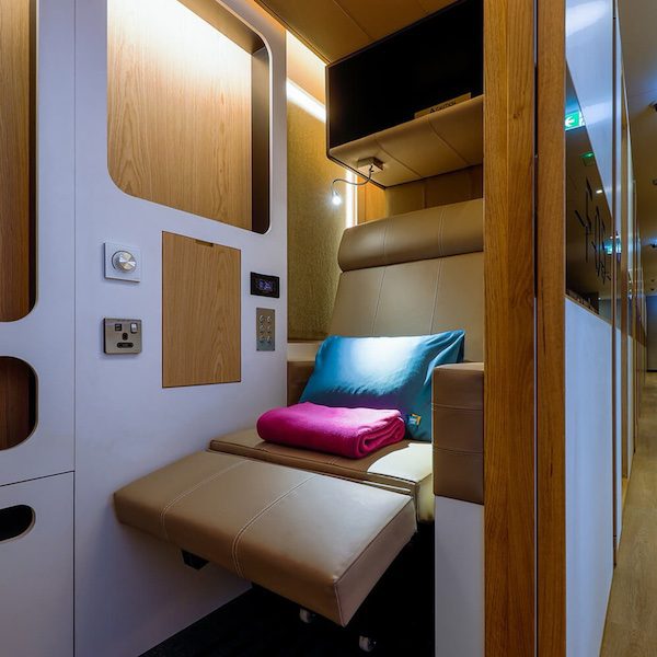 Sleep n Fly Lounge Pod