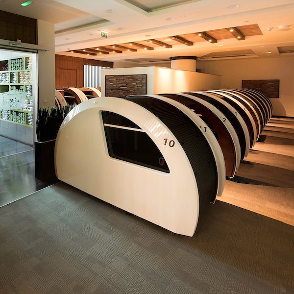 sleep and fly pods in Dubai airport