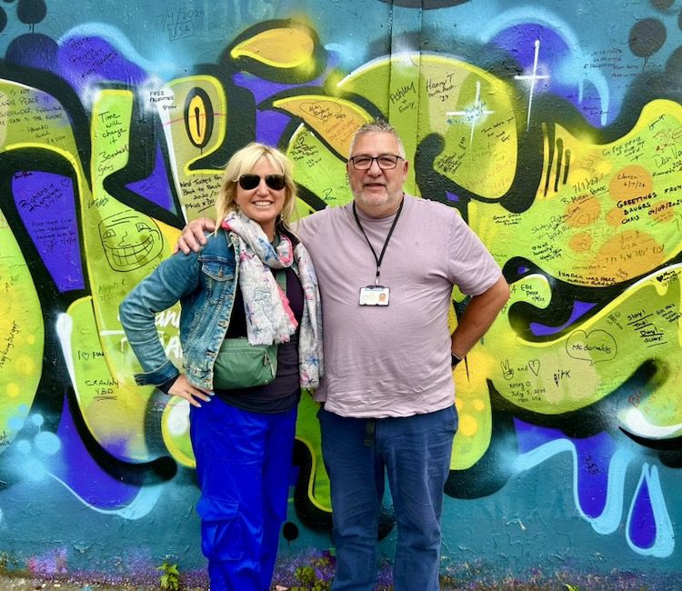 Carolyn Ray and her guide Paul on a Black Cab Tour in Belfast