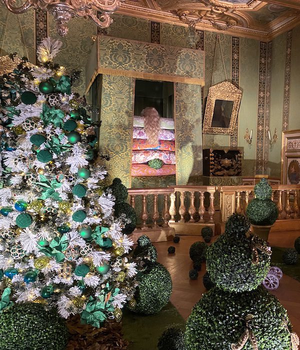 The Princess and the Pea themed room in the Chateau Vaux le Vicomte 