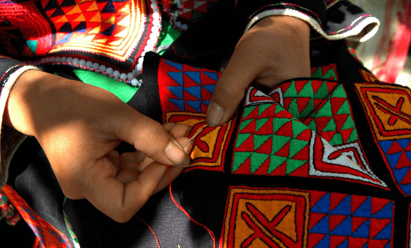 Vietnamese women's museum  textiles 