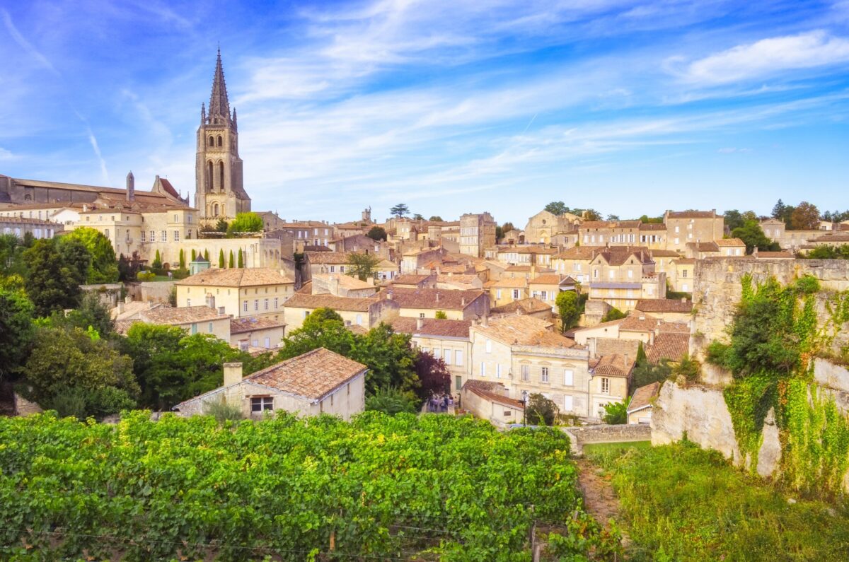 colorful-landscape-view-of-saint-emilion-village-i-2024-09-12-11-45-56-utc (1) colorful-landscape-view-of-saint-emilion-village-i-2024-09-12-11-45-56-utc (1)