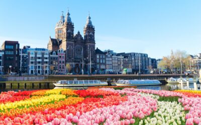 JourneyWoman Partner Feature: Creating Lifelong Friendships: Small Group Tours by The Traveling Professor